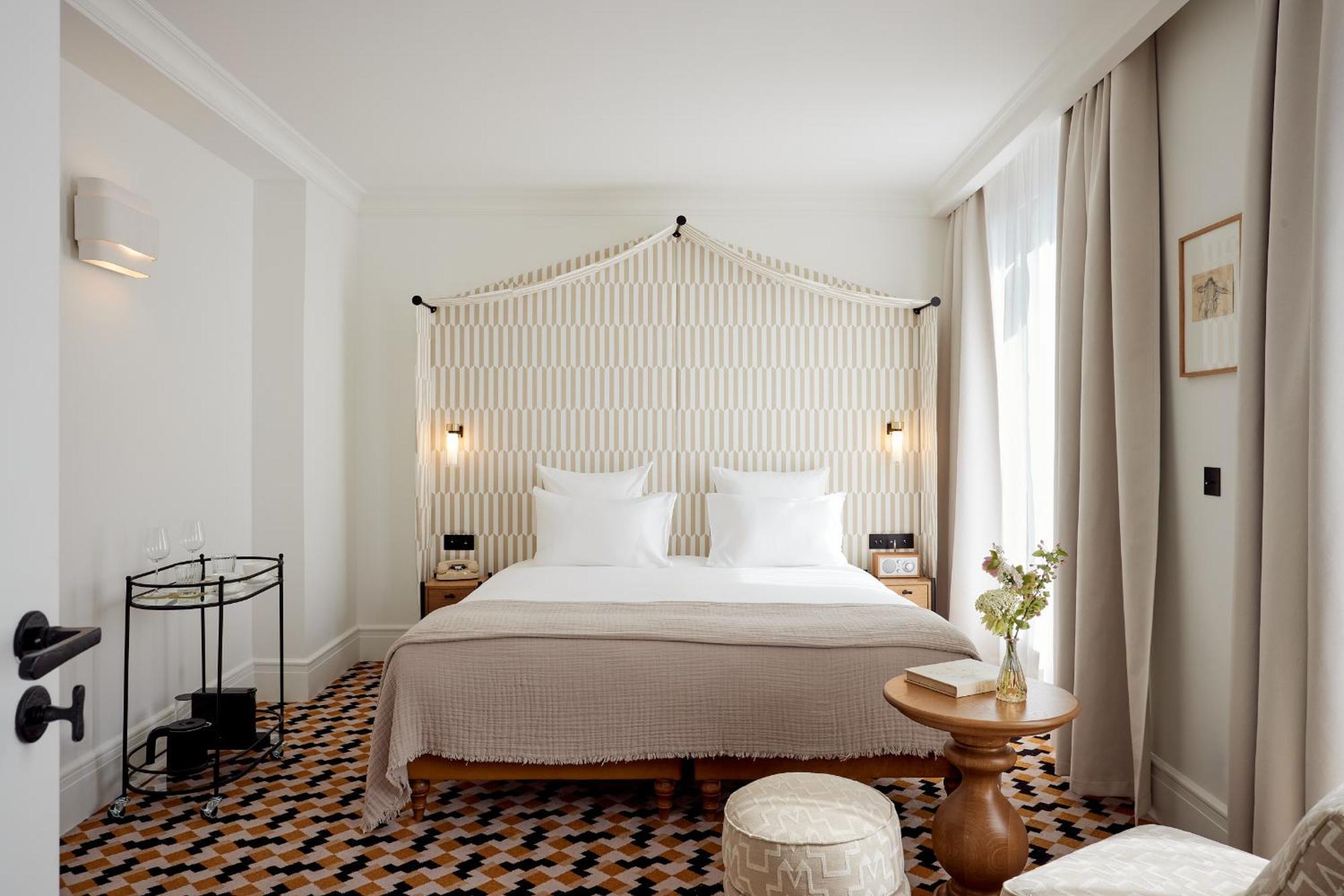 Hotel Noucha Paris Bagian luar foto