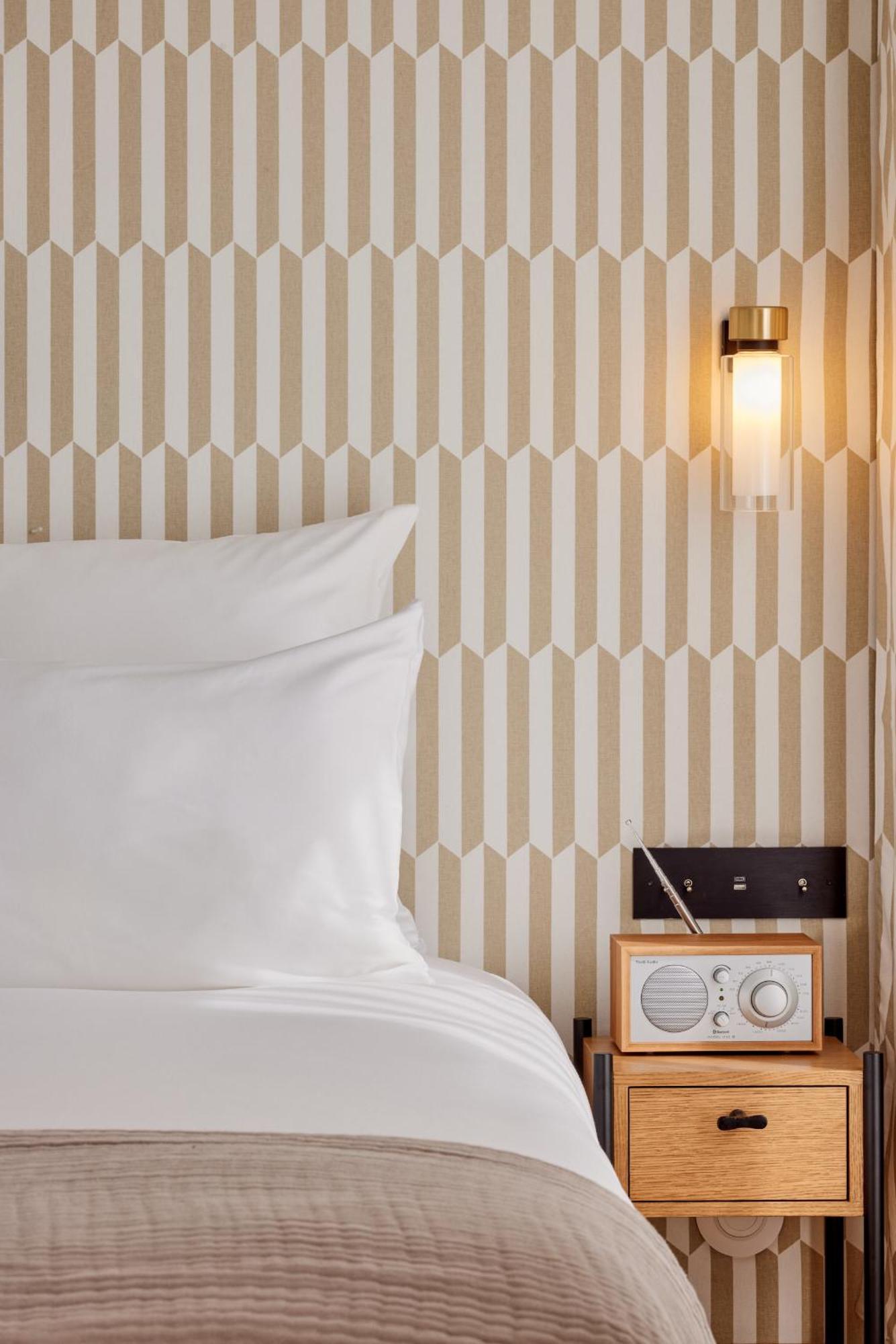 Hotel Noucha Paris Bagian luar foto