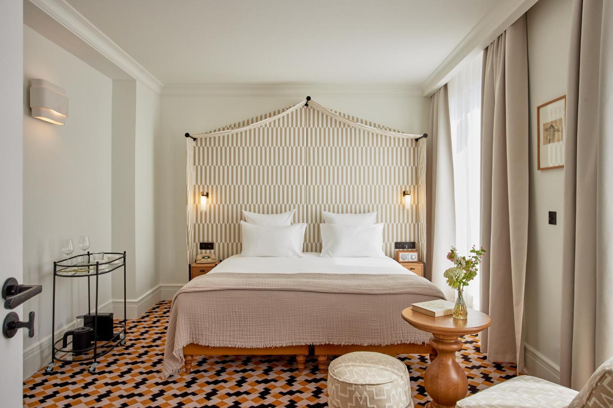 Hotel Noucha Paris Bagian luar foto